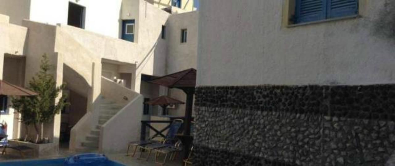 Rooms To Let Katerina & John'S Περίσσα Εξωτερικό φωτογραφία