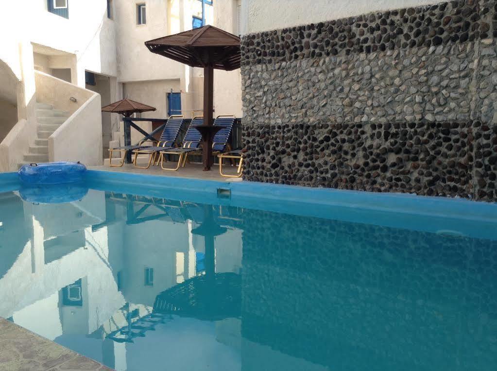 Rooms To Let Katerina & John'S Περίσσα Εξωτερικό φωτογραφία
